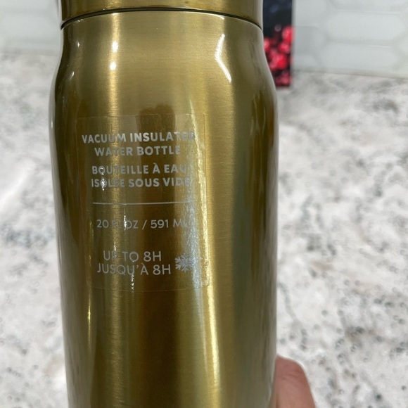 2024 Holiday Gold and White Gradient SS Water Bottle. NWT, HTF. Very classy. - Picture 3 of 8